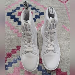 Dr. Martens Combs Platform Boot White - Size Women's 9